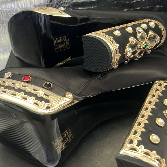 Eye candy boots - Picture 5 of 5